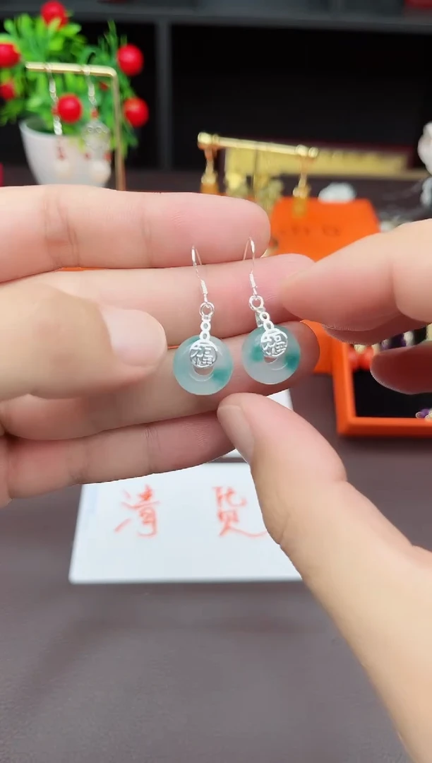 石英质玉（天山翠）银S925镶嵌耳饰721000