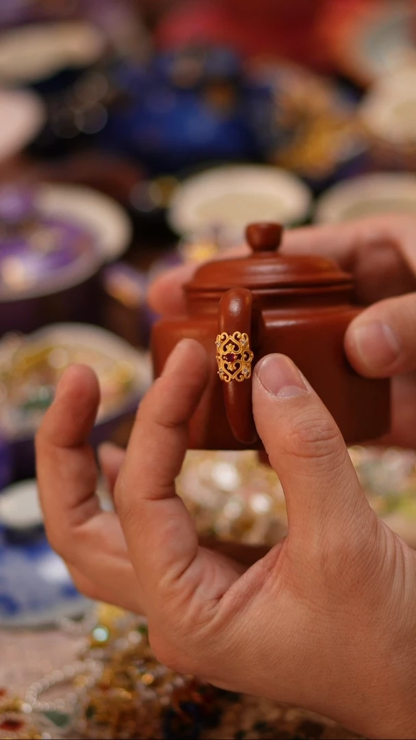 【闪购商品】摆件红色壶把手红色壶把手