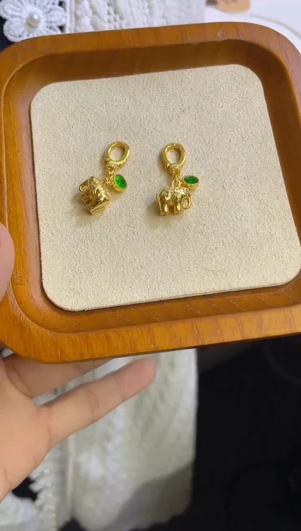 翡翠未镶嵌颈饰多样性发货 发其一