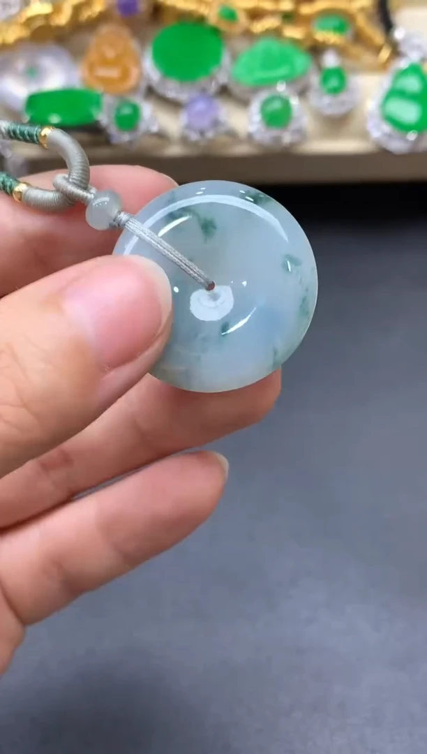 翡翠未镶嵌颈饰95-中国好珍宝