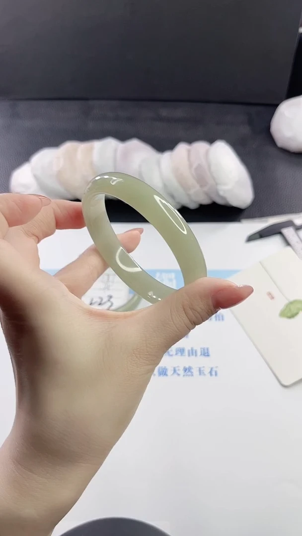 未镶嵌手镯石英质玉多样性发货L24-62