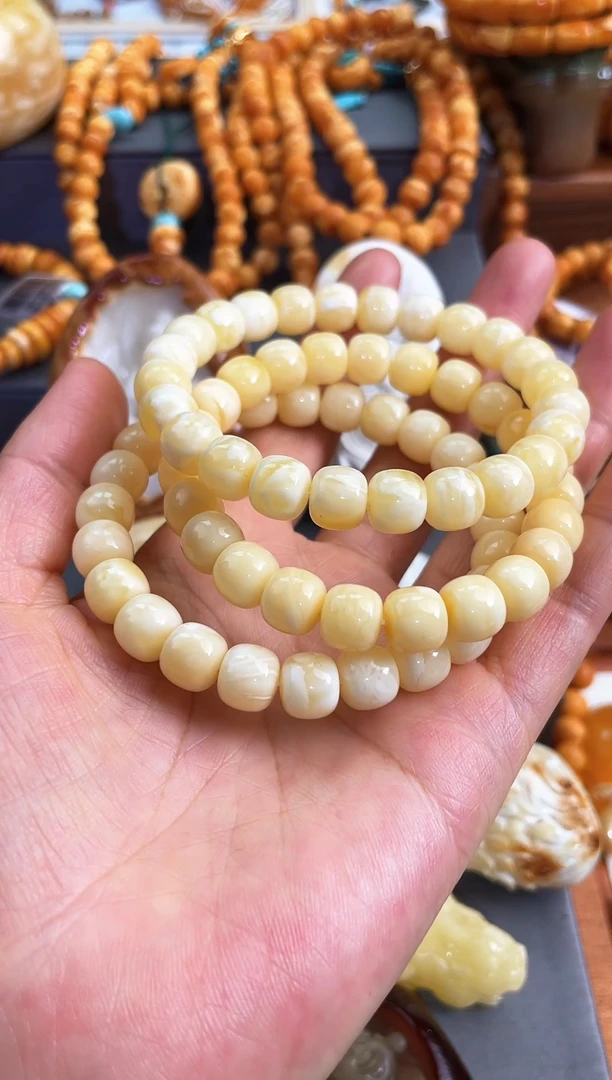 【闪购商品】琥珀手串未镶嵌手串多样发其一