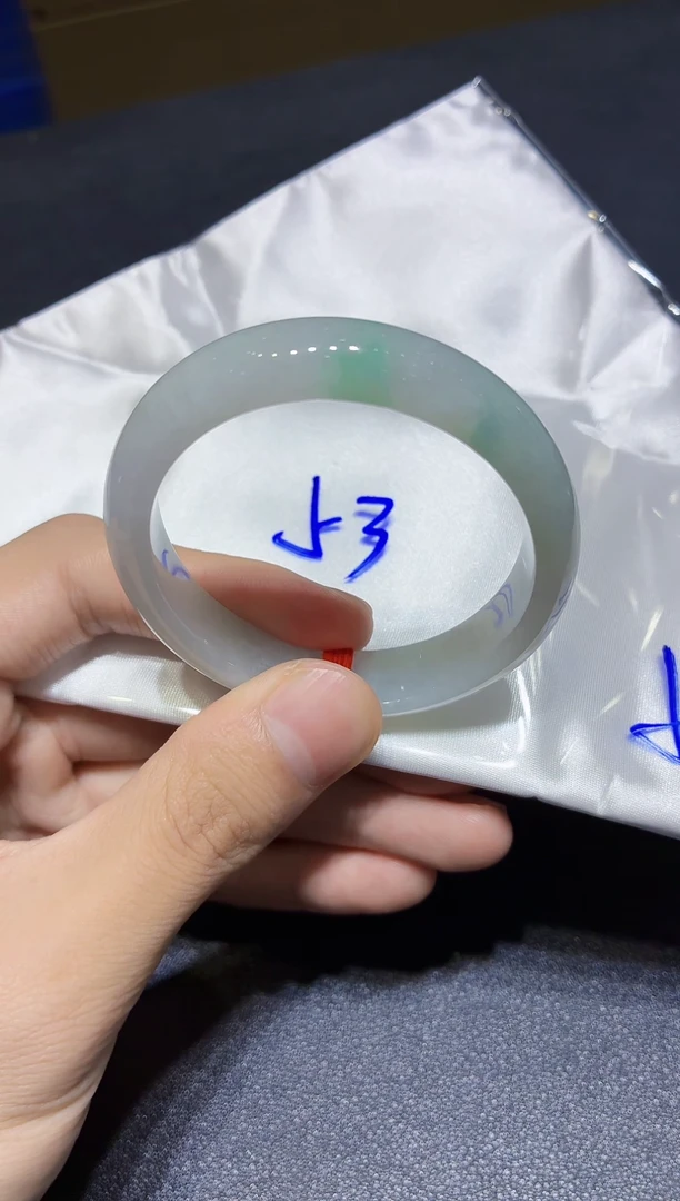 未镶嵌手镯翡翠翡翠手镯