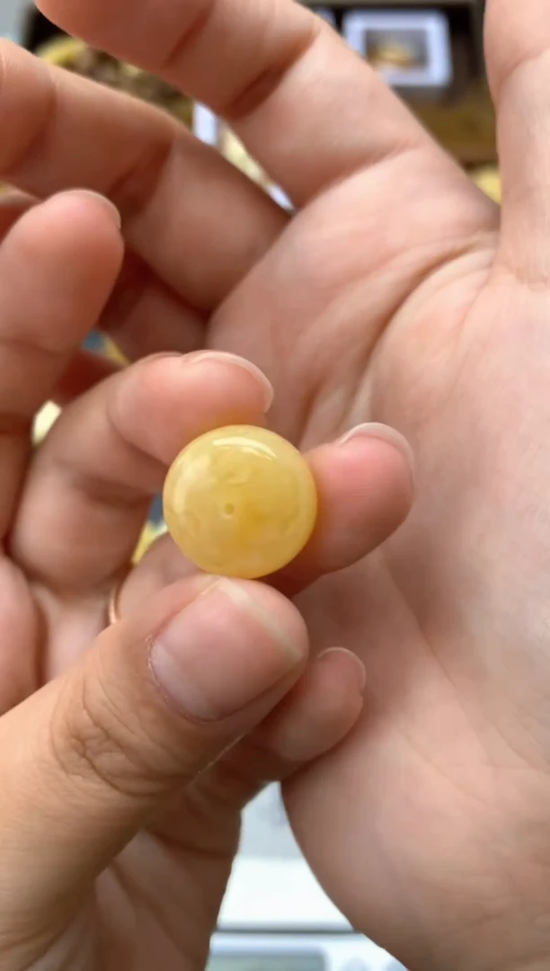 【闪购商品】琥珀珠宝奇石未镶嵌088琥珀蜜蜡花粉有纹小坑介意勿拍