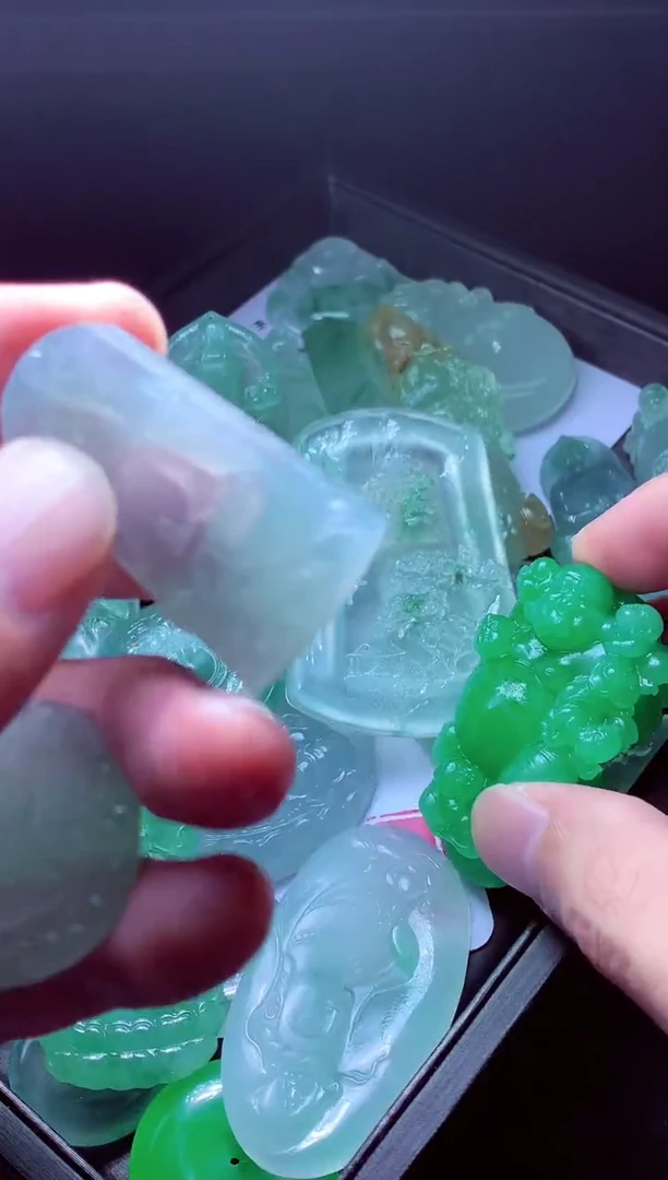 未镶嵌定制翡翠虞*#翡翠毛货定制