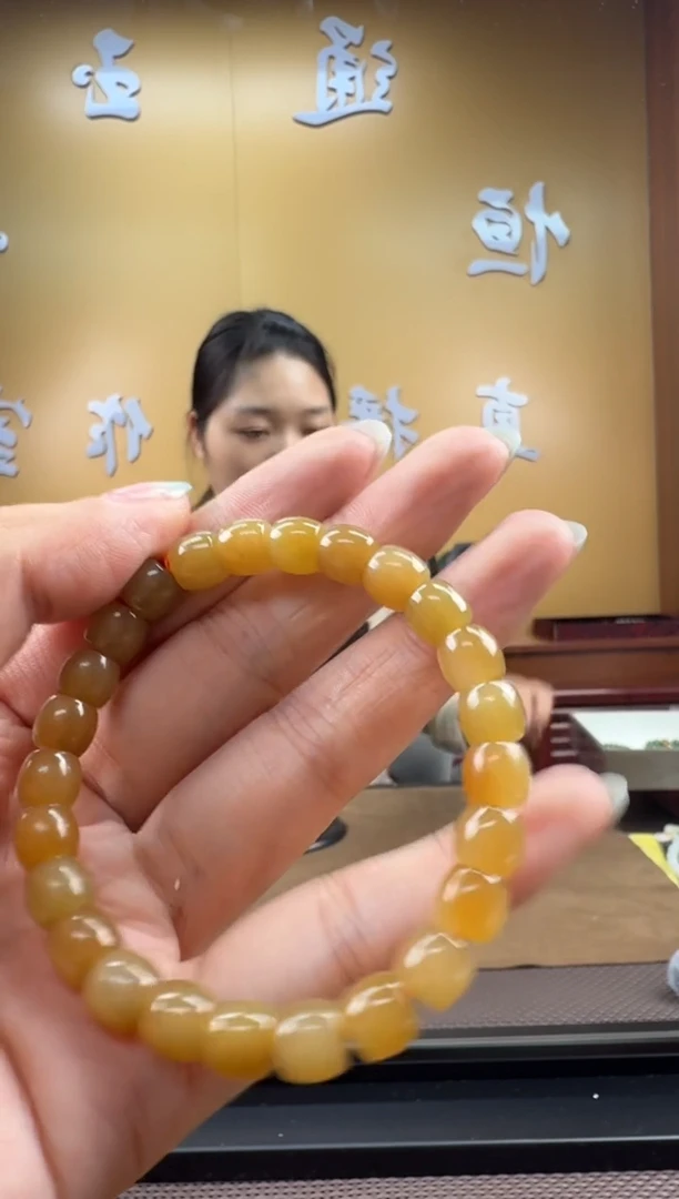 颈饰未镶嵌和田玉手串8mm