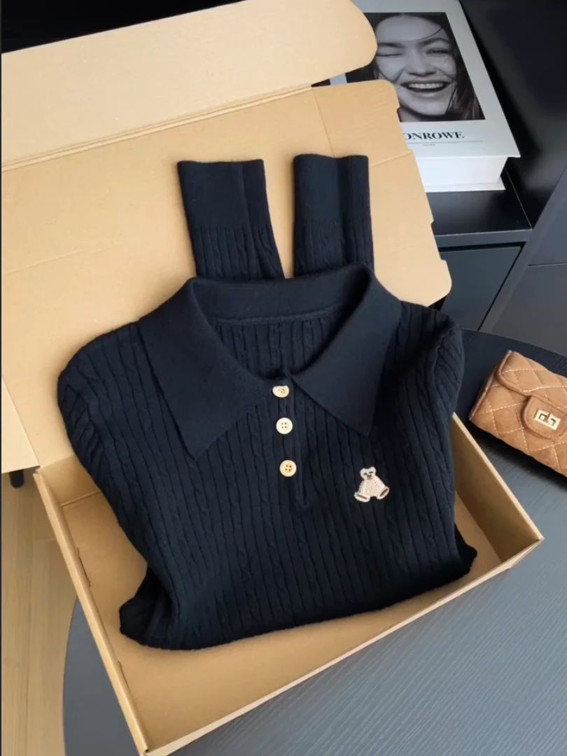 网红洋气炸街女装秋冬款潮流休闲服黑色刺绣polo领长袖针织打底衫