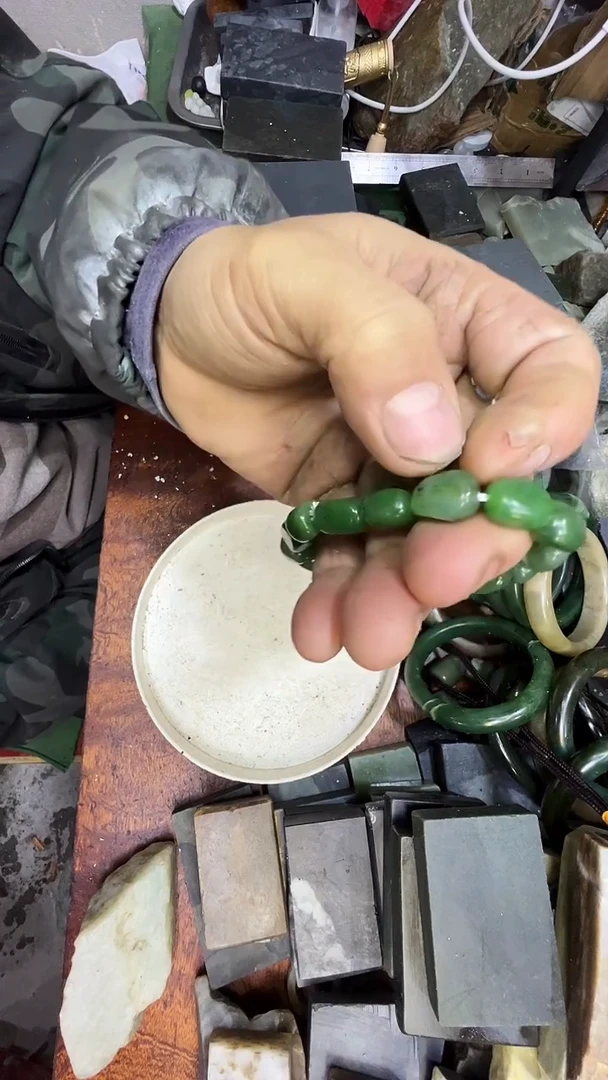 未镶嵌和田玉珠宝半成品有色跟