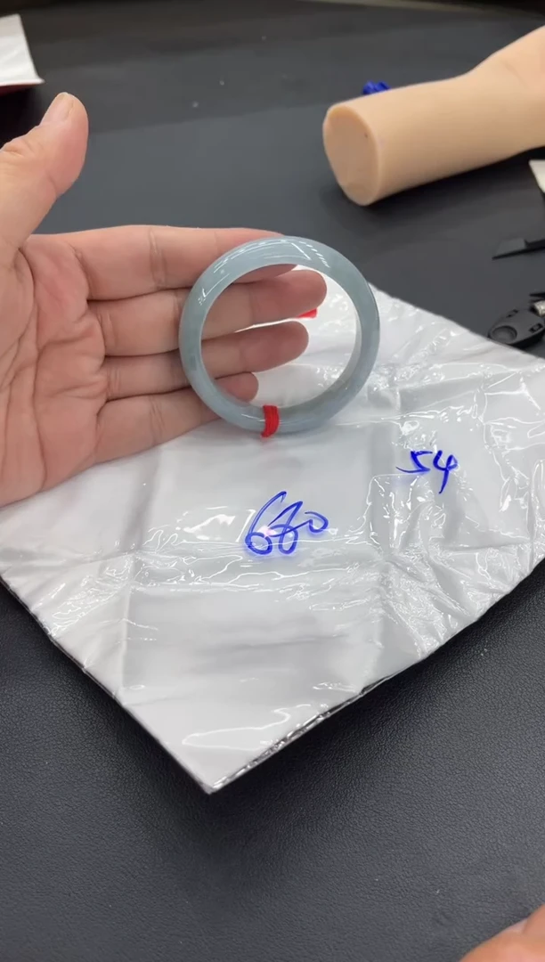 未镶嵌手镯翡翠翡翠手镯