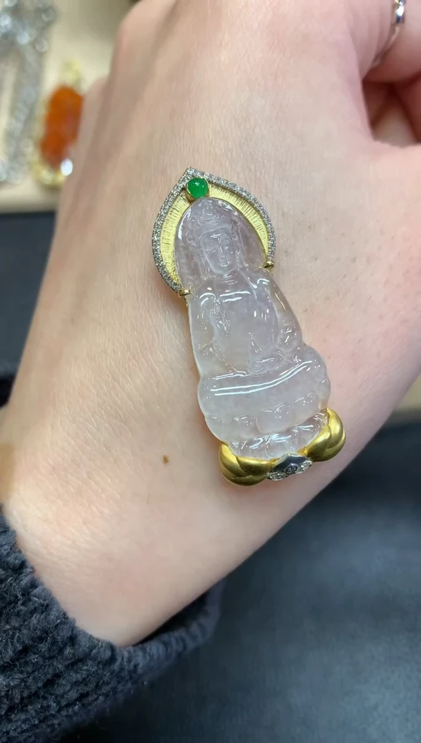 【闪购商品】翡翠颈饰18K金镶嵌观音【无服务费】