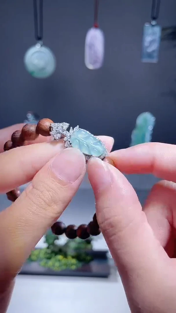 颈饰未镶嵌翡翠叶子手串多样性发1