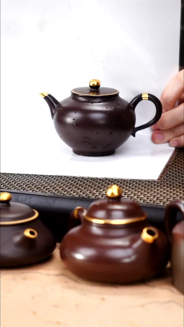 茶壶紫砂四号井茄皮紫泥描金新款宫灯150cc