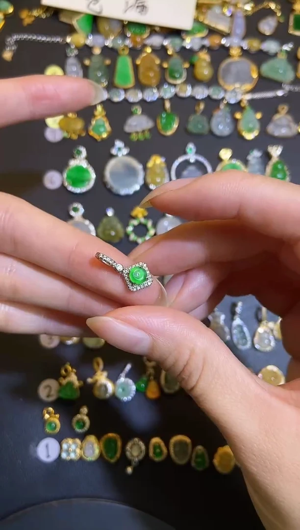 吊坠(不含链)银S925镶嵌翡翠1