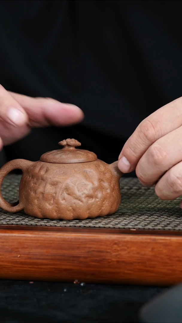 茶壶紫砂宜兴紫砂壶  供春  200cc