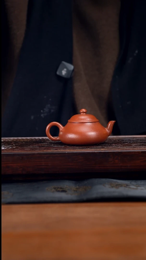 【闪购商品】紫砂茶壶80cc黄龙山原矿朱泥梨形壶35
