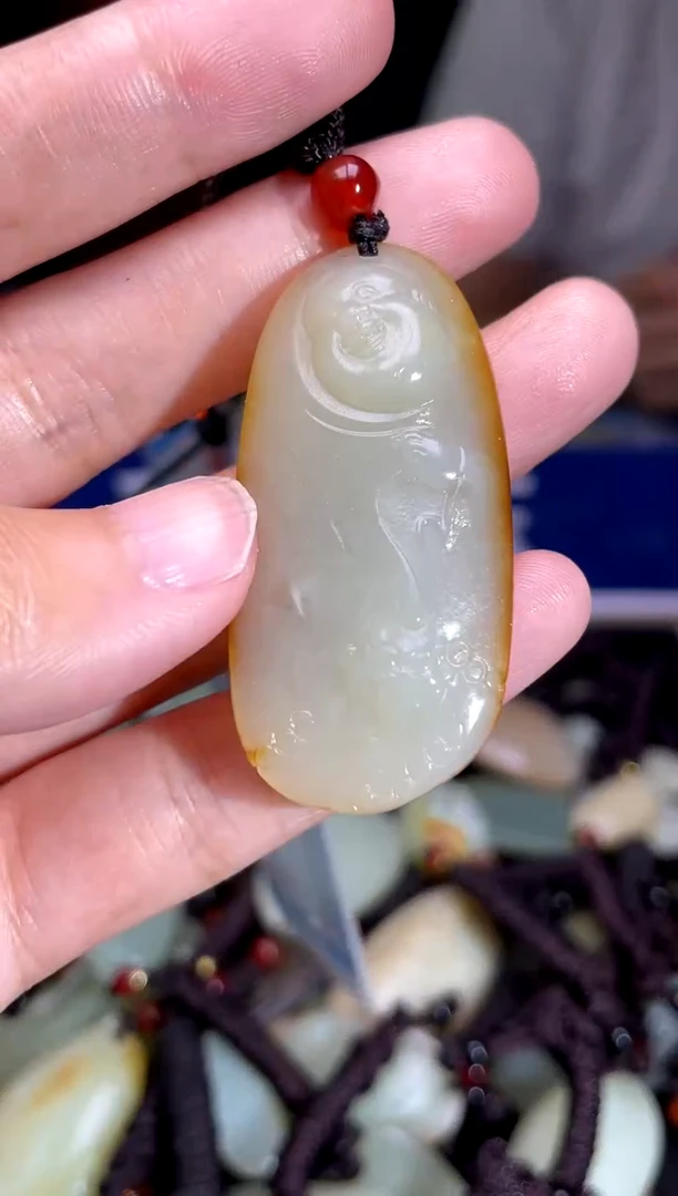 和田玉未镶嵌把件1