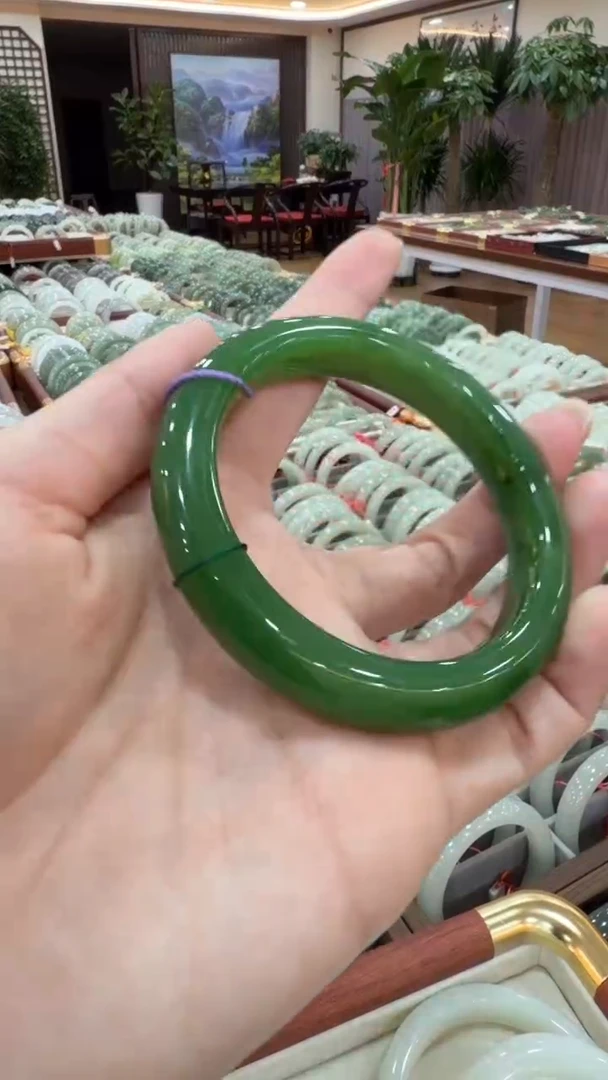 颈饰未镶嵌和田玉手镯56