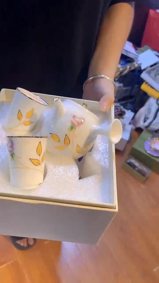 杯鸿辉家品牌瓷器，京东包邮！