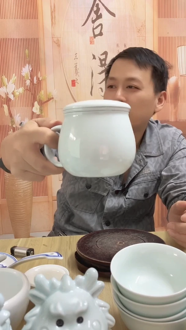 瓷哆*咪青釉茶水分离杯一个