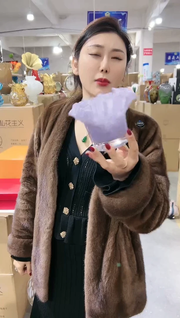 【闪购商品】玻璃私花贸易祁祁-微瑕--IQ8G2