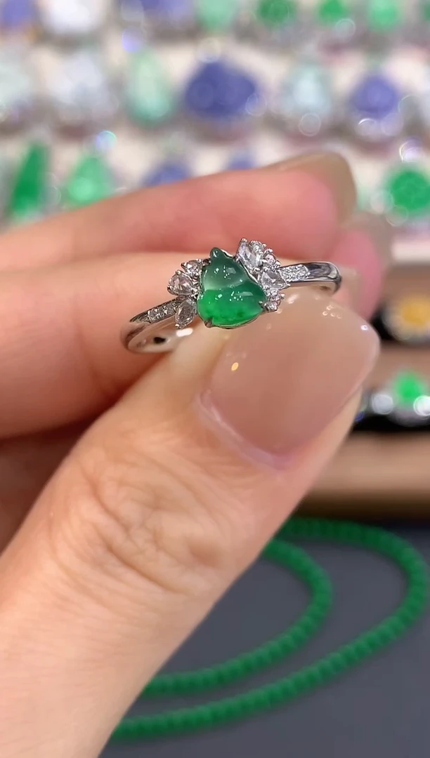 18K金镶嵌戒指翡翠a44