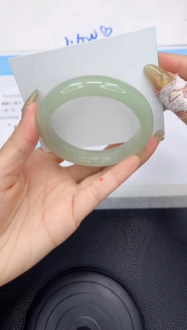 石英质玉手镯未镶嵌136-56.9