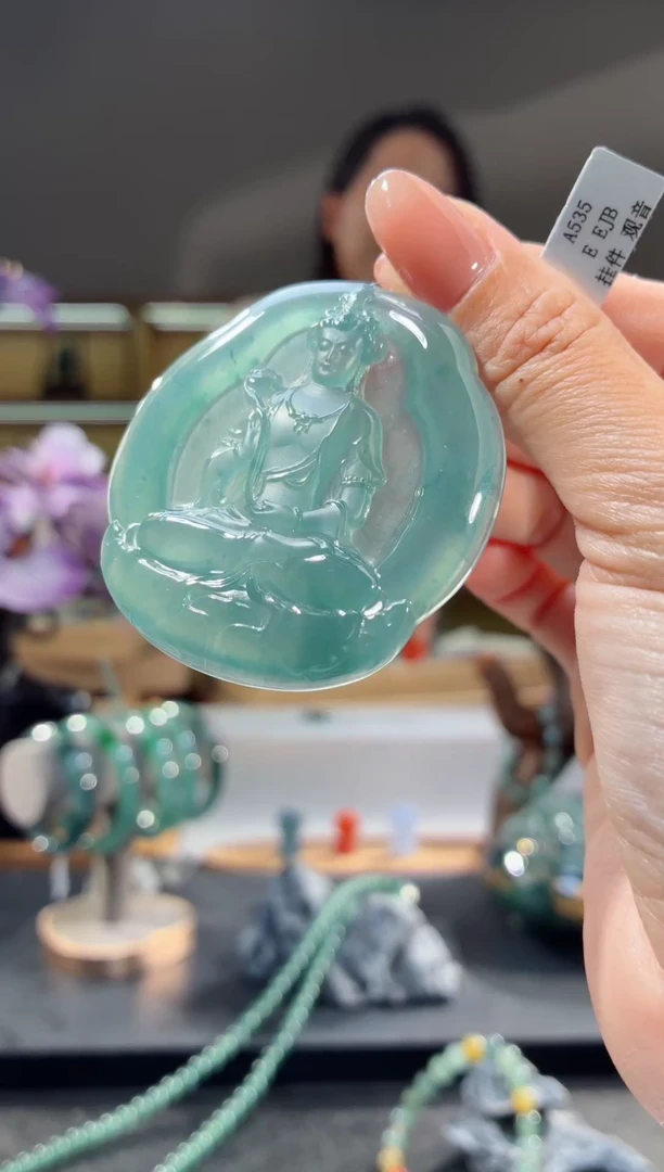 吊坠(不含链)未镶嵌翡翠大势至