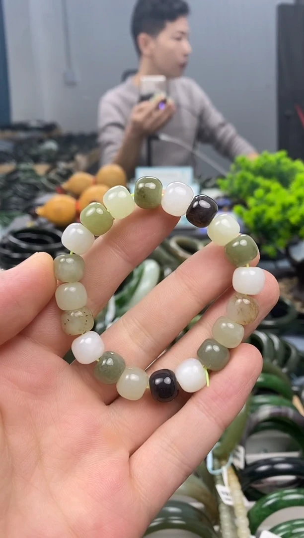 未镶嵌手镯和田玉10mm