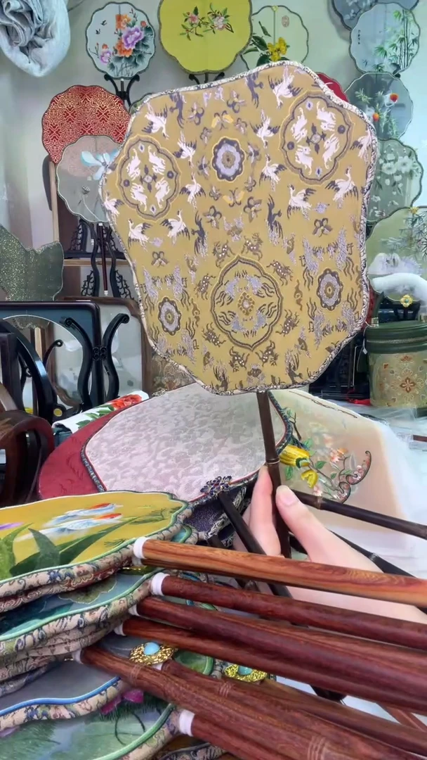 真丝蚕桑线宋锦团扇宋锦团扇