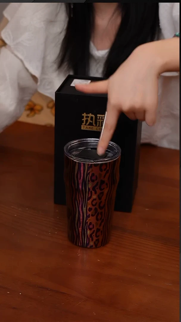 114-执彩彩钛纯钛广口杯啤酒杯500ML - 条纹