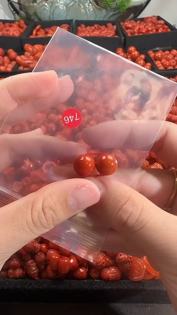 颈饰未镶嵌南红玛瑙1