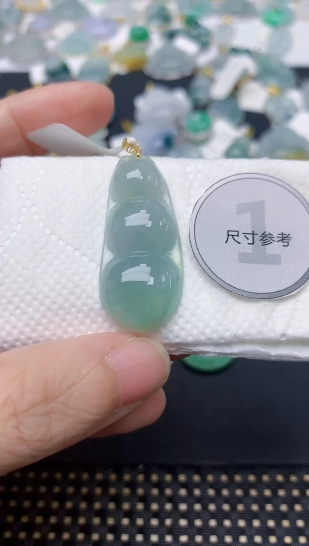 颈饰18K金镶嵌翡翠天然缅甸A货翡翠
