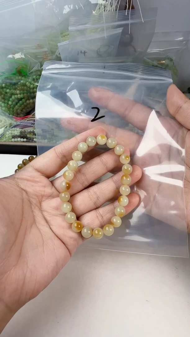 颈饰未镶嵌和田玉岁**好8mm手串