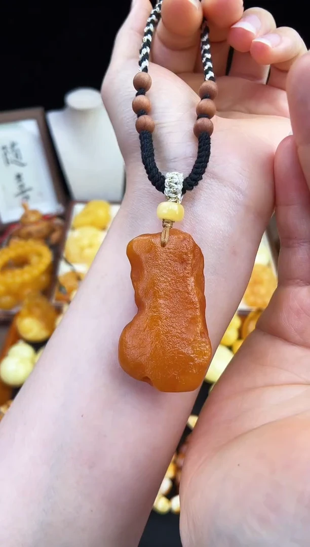 未镶嵌琥珀珠宝奇石柒月