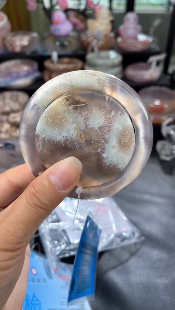 石英质玉手镯未镶嵌60