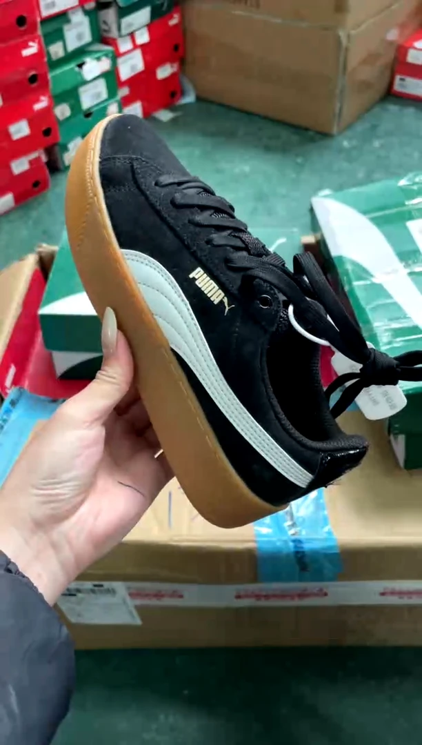 彪马时尚休闲运动鞋35.5M  AA20