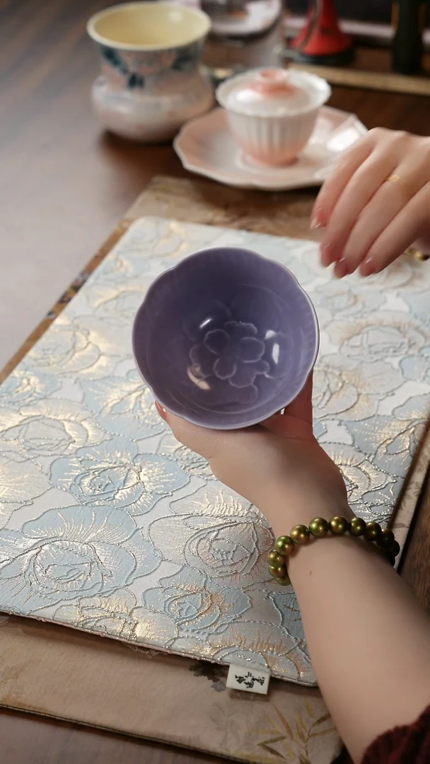 青云茶斋陶瓷茶具紫色碗