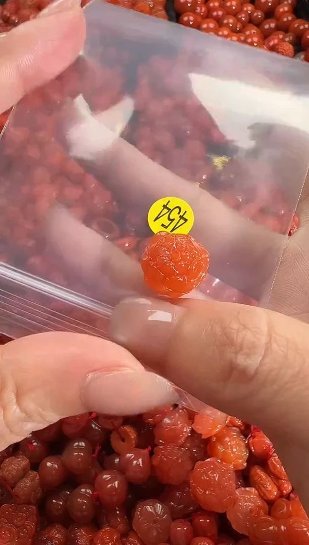 颈饰未镶嵌南红玛瑙1