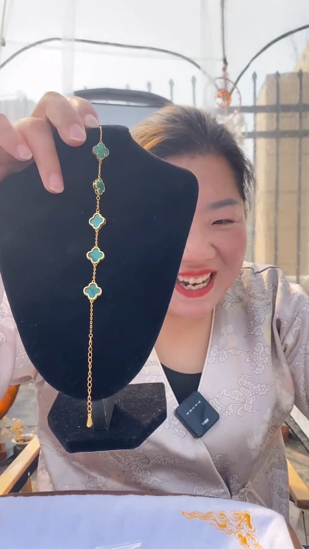 【闪购商品】孔雀石手链银S925镶嵌四叶草款手链多样性发其一