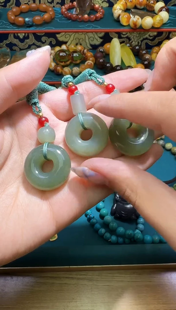 颈饰未镶嵌和田玉多样性发一件 175