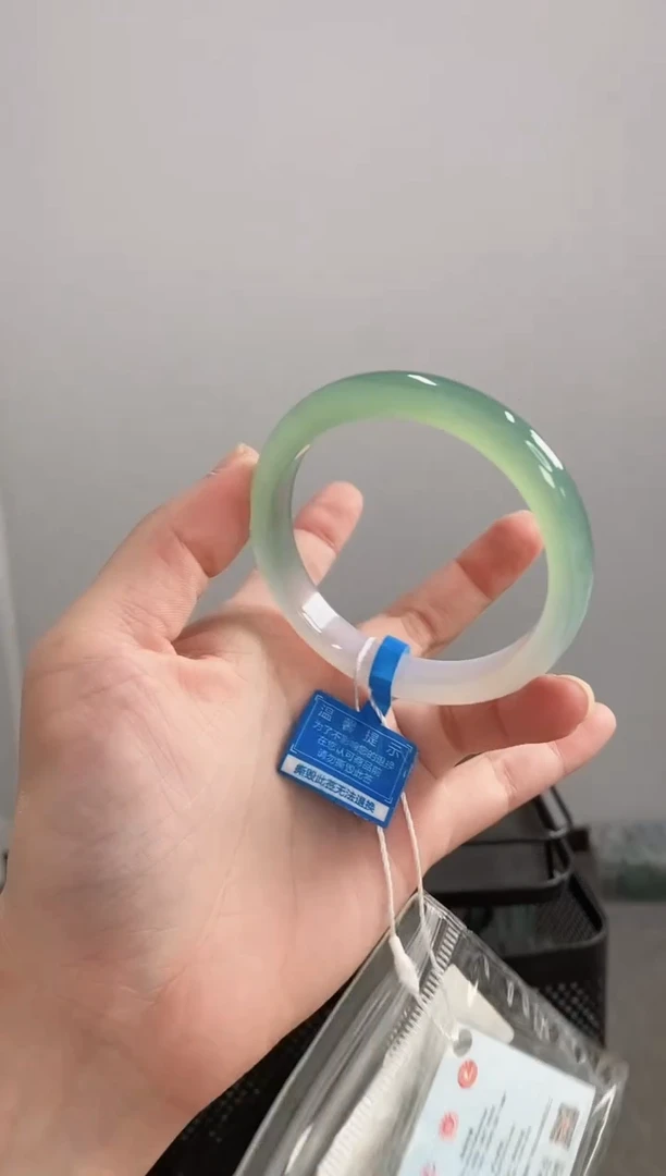 玛瑙/玉髓手镯未镶嵌56圈口