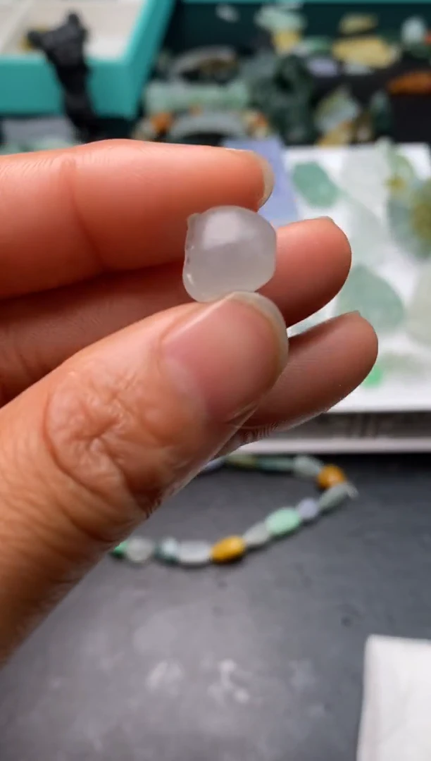 【闪购商品】定制翡翠未镶嵌翡翠毛货~