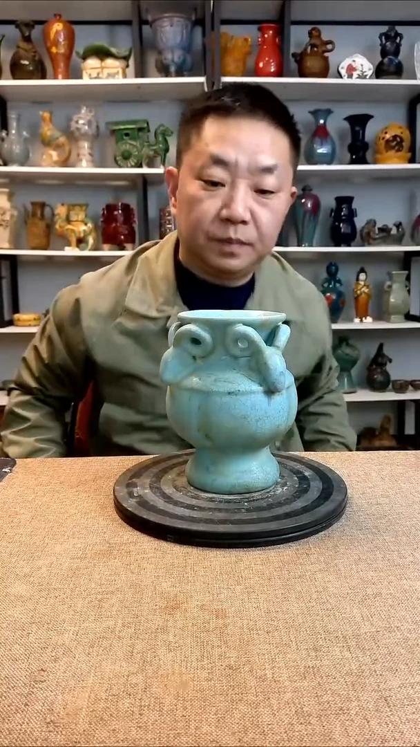 新经典精美复古风格瓷器