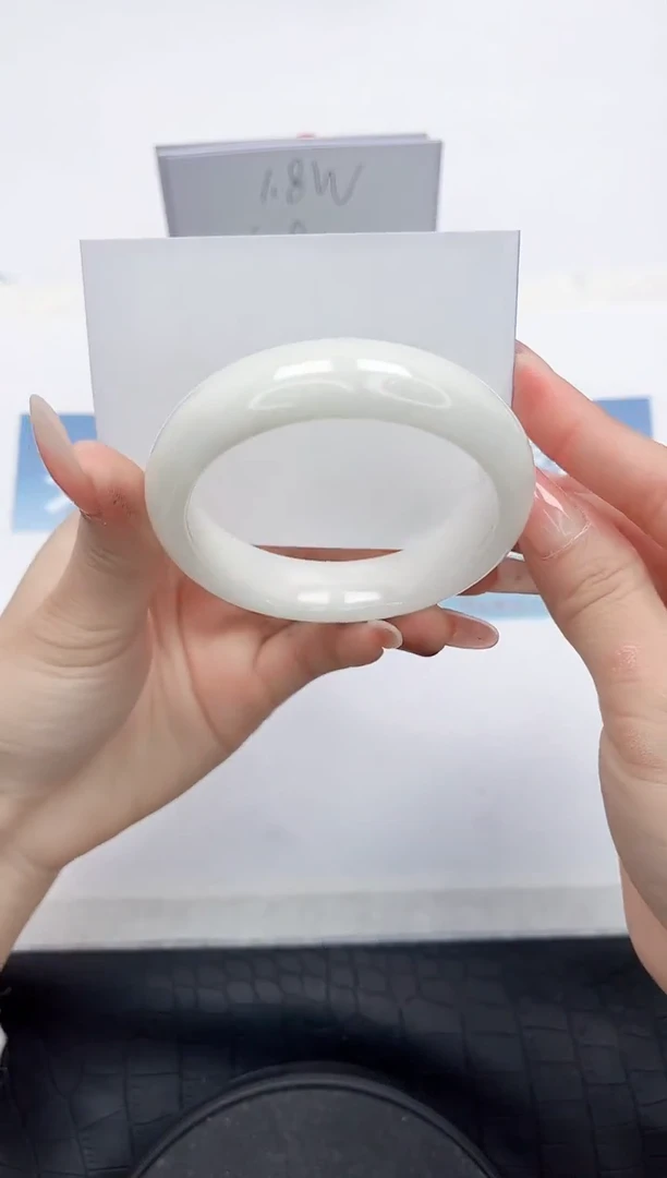 【闪购商品】和田玉手镯未镶嵌N364-57.2