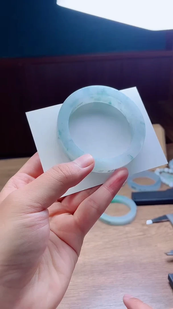 定制翡翠手镯未镶嵌梦**分定制