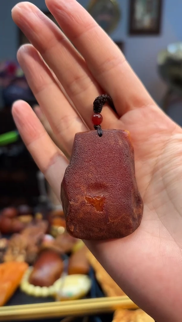 琥珀颈饰未镶嵌吊坠