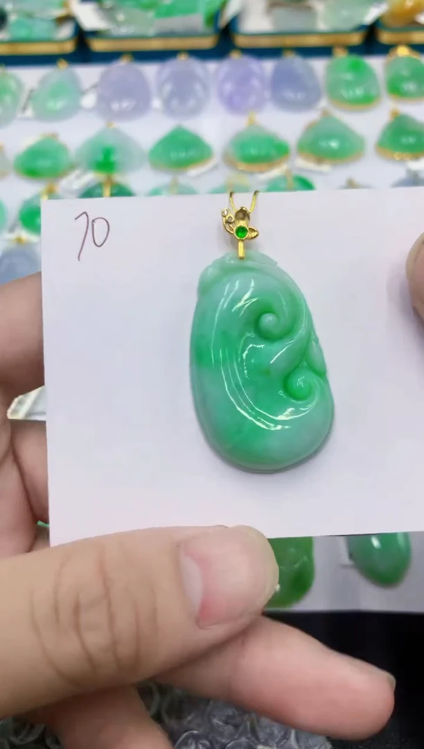 颈饰未镶嵌翡翠翡翠