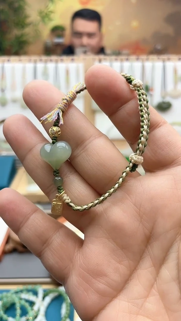 未镶嵌手绳和田玉约卡15mm屁桃