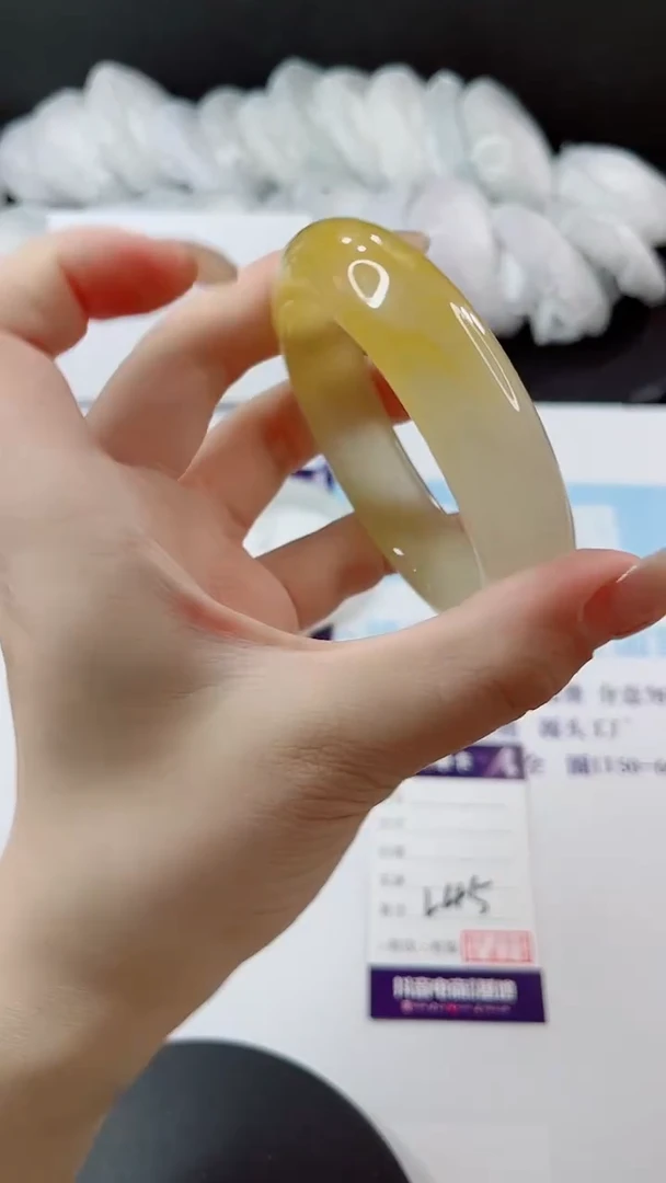 未镶嵌手镯石英质玉多样性发货L45