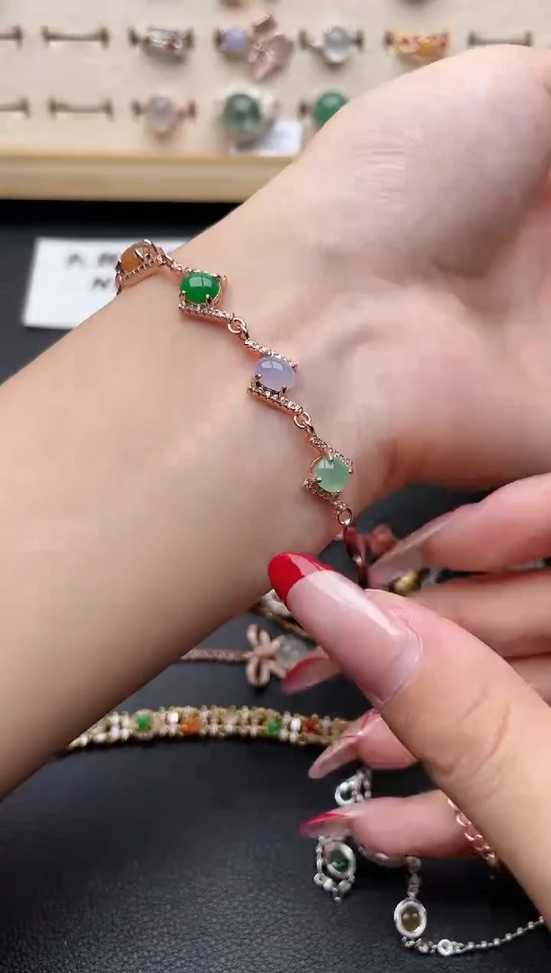 【闪购商品】翡翠手链银S925镶嵌一物一证一礼盒